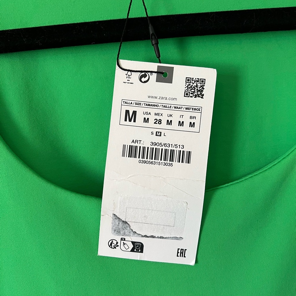 Zara Green Fitted Tank Top
Chest 31” with lots of stretch
Gorgeous! - Picture 5 of 6